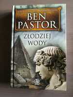 Książka "Złodziej wody" Ben Pastor