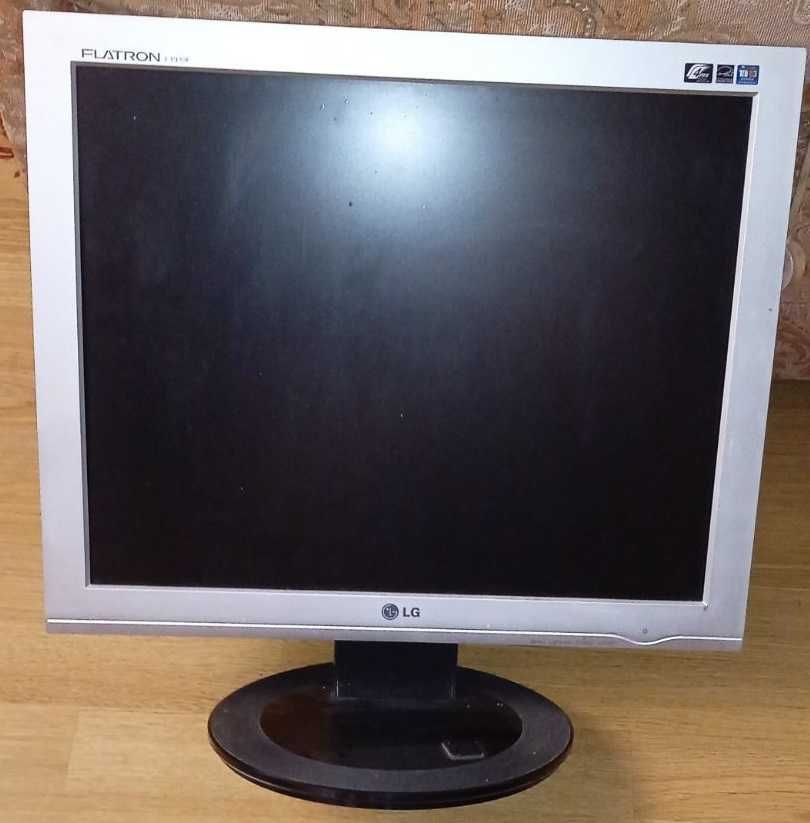 Монитор ЖК LG Flatron L1932P
