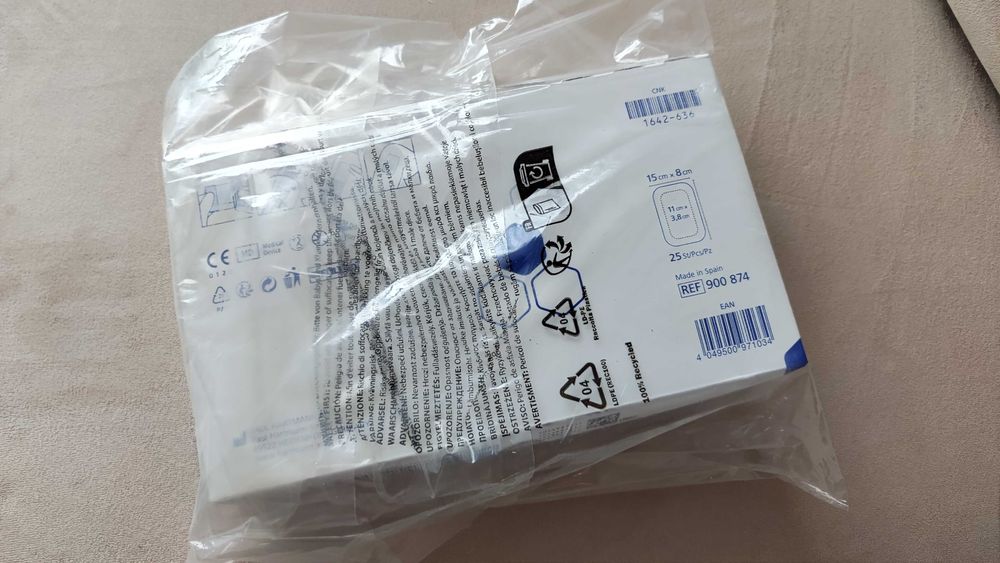 Opatrunek COSMOPOR E jałowy samoprzylepny 15x8 cm 25 szt.