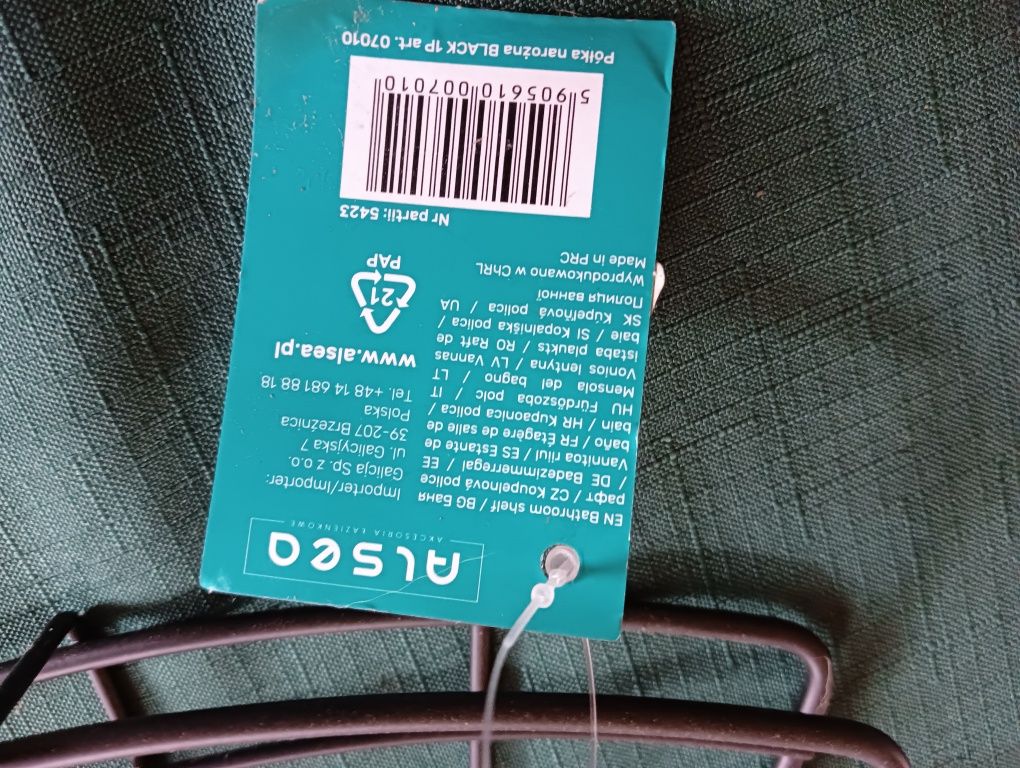 Półka narożna do łazienki
