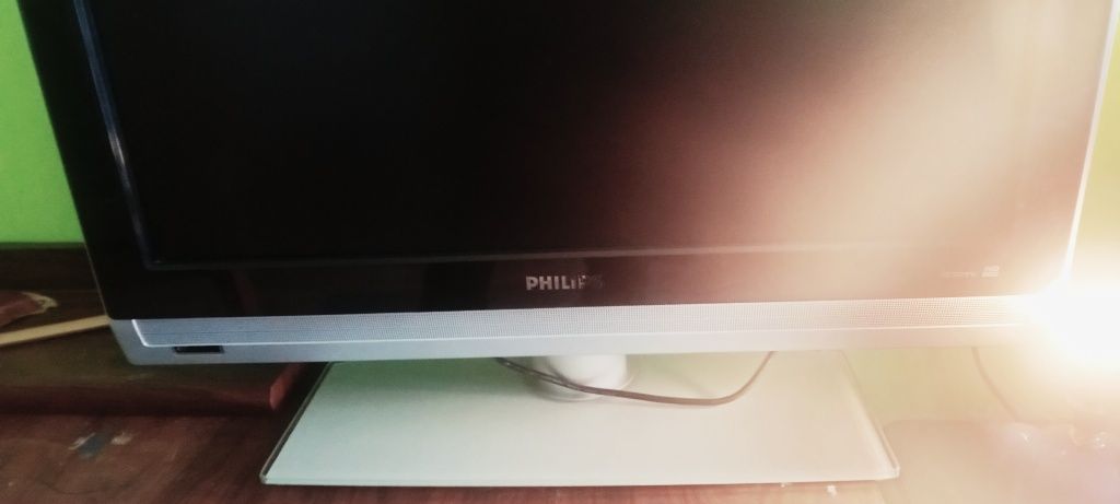 TV PHILIPS 26 całą sprawny + pilot