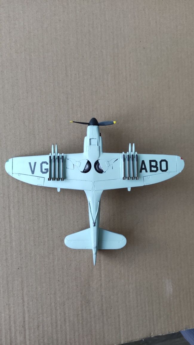 Сборная модель самолета 1:72 Fairey Firefly