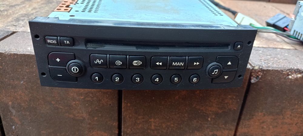Radio samochodowe peugeot