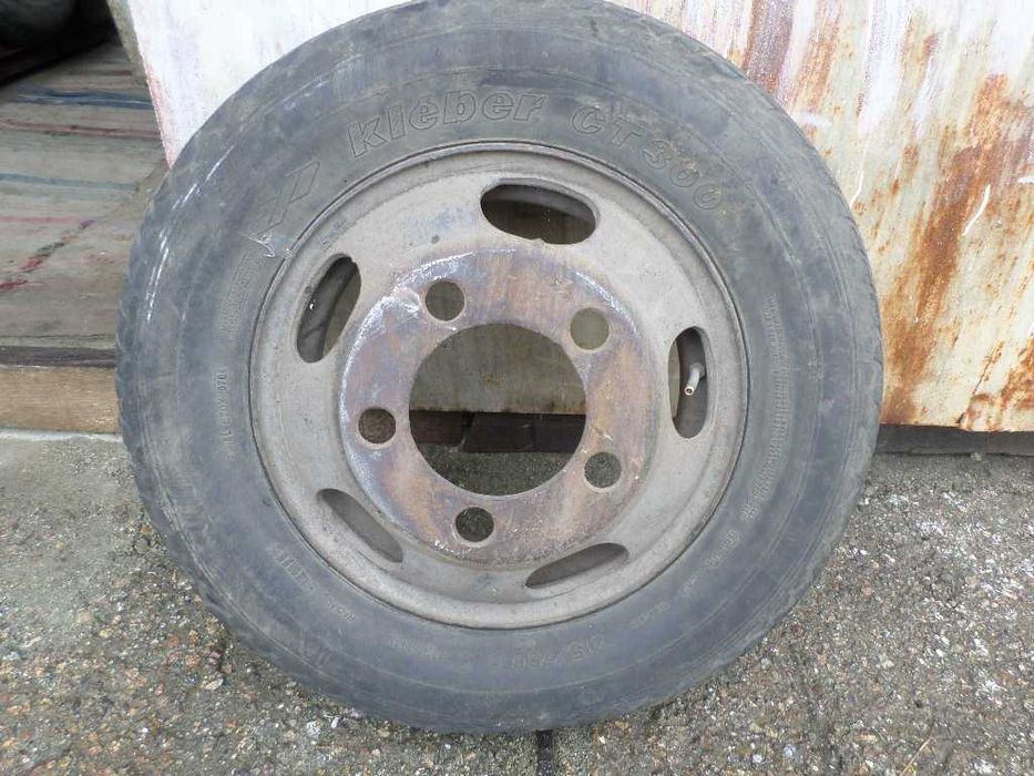 Продам резину на запаску