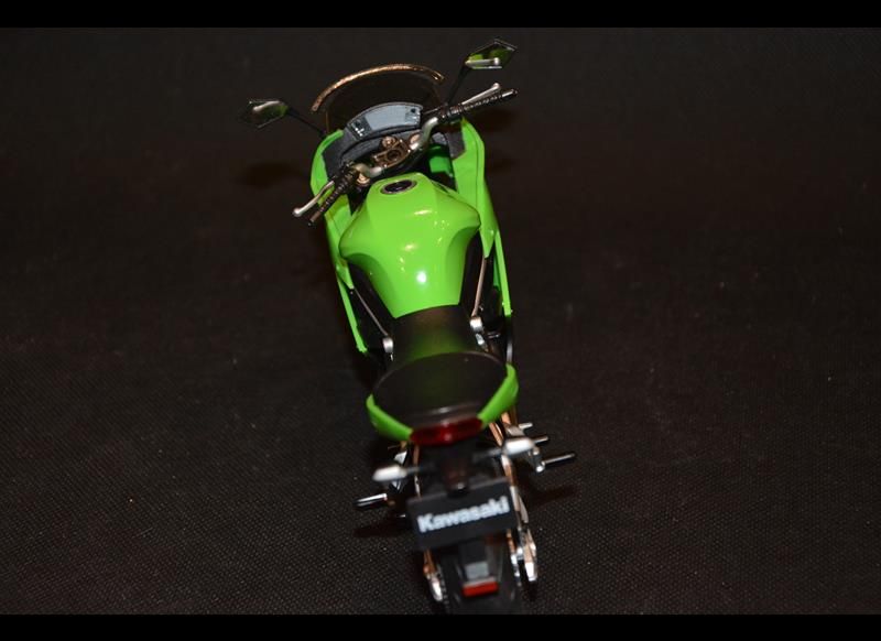 WELLY KAWASAKI NINJA 650R 1:10 model kolekcjonerski nowy