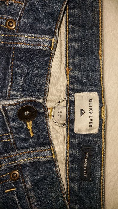 Calções de ganga Quiksikver 12 anos
Novos