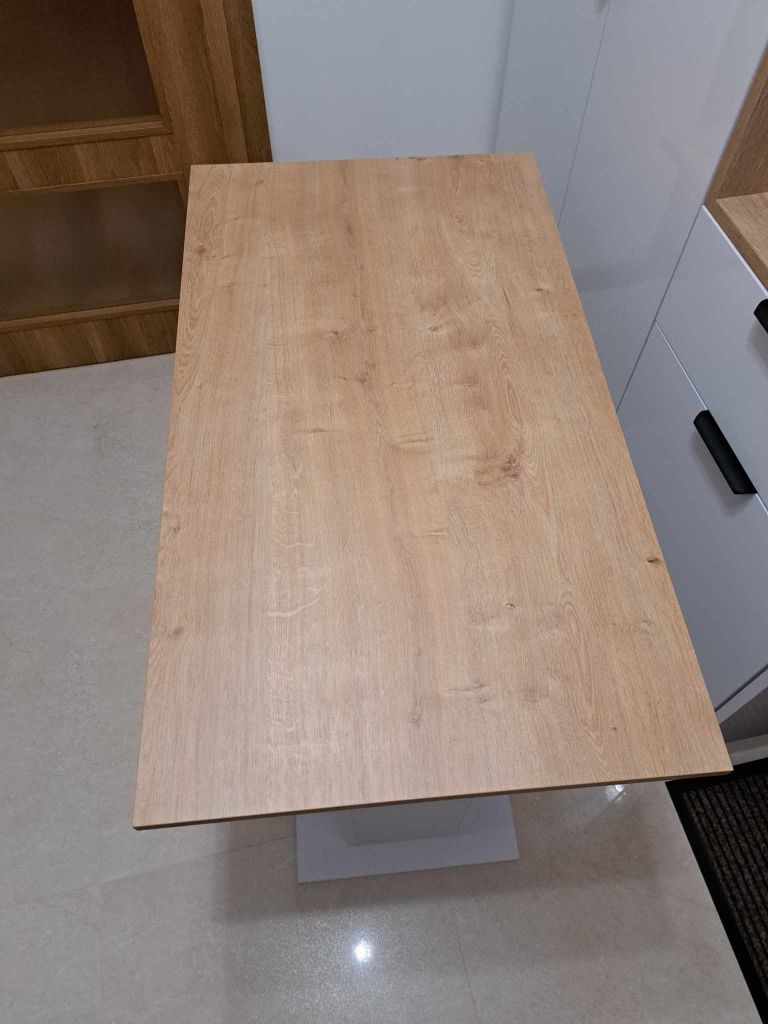 Stół stolik regulowana wysokość 43-80oraz praktyczny schowek