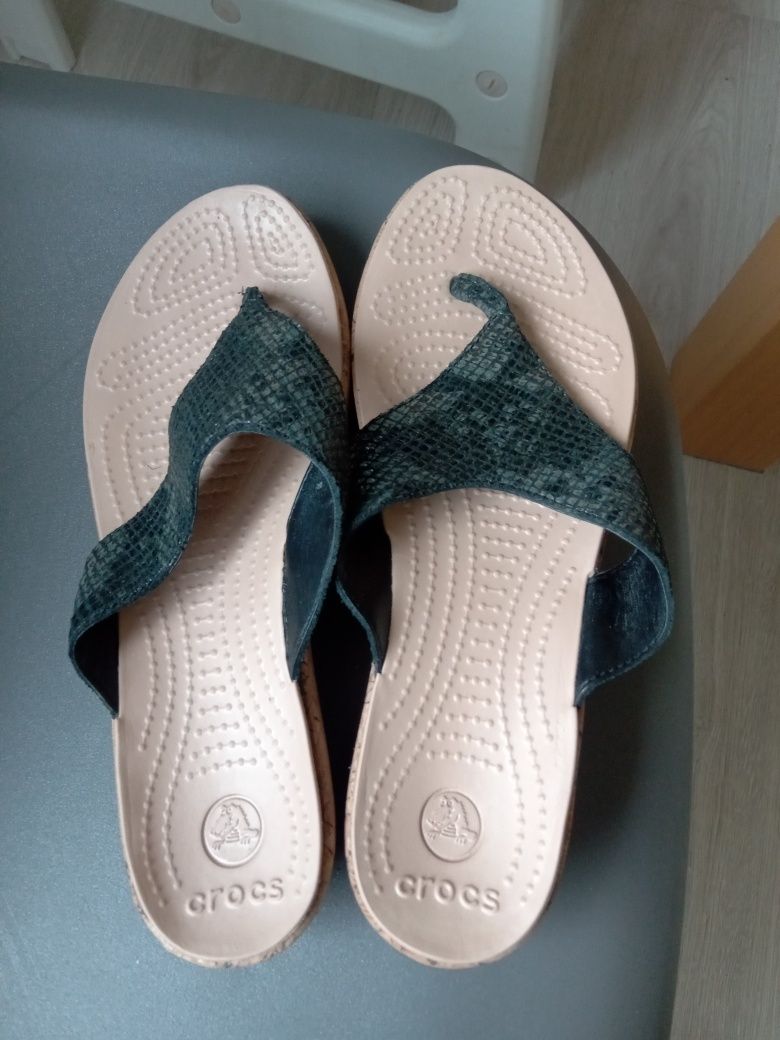 Crocs Fit Flops na koturnie rozmiar W9 39/40
