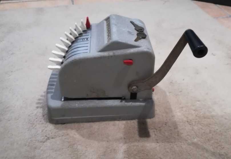 Máquina para Registo de CHEQUES