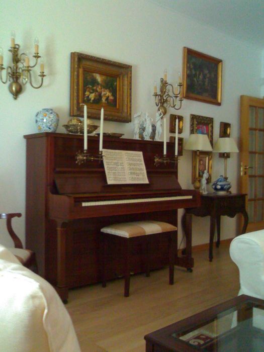 Vendo Piano Vertical Montague