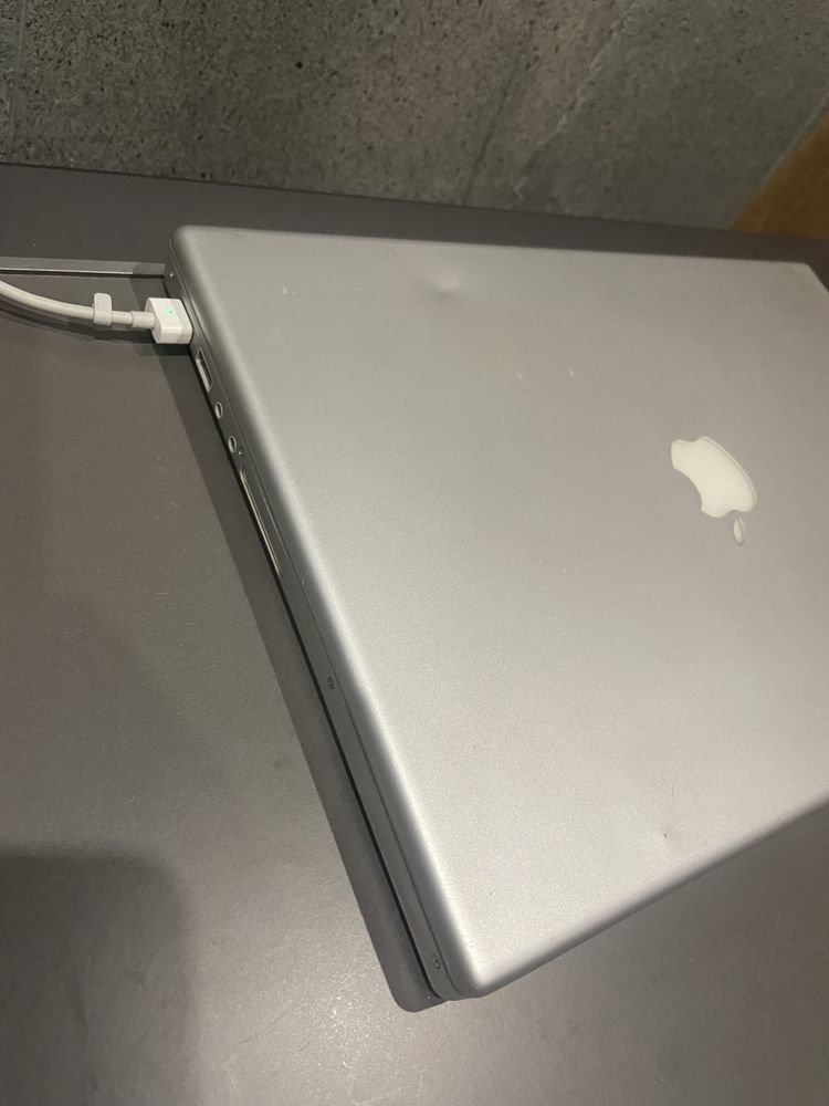 MacBook Pro 15 2007 core 2 duo, 4gb, hdd 160gb (48)