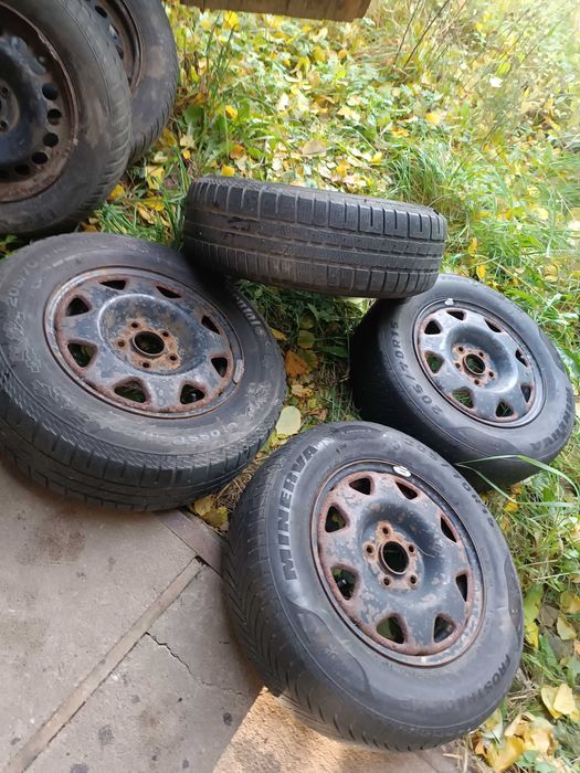 Koła felgi stalowe 15 cali 5×114.3 r15 opony zimowe 205/70 r15 Conti