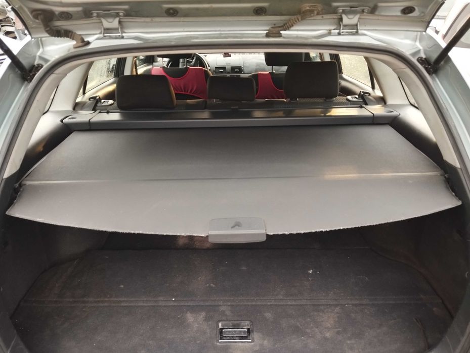 Toyota Avensis T25 Lift 2.0 D4D Kombi 2008r.Roleta bagażnika.