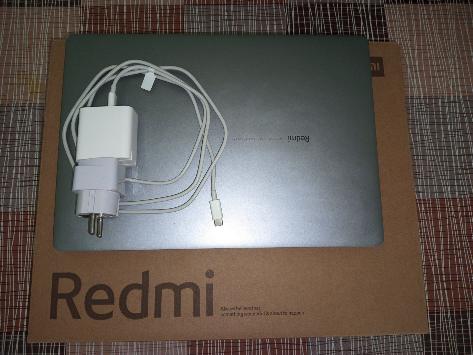 Продам ноутбук RedmiBook Pro 14s