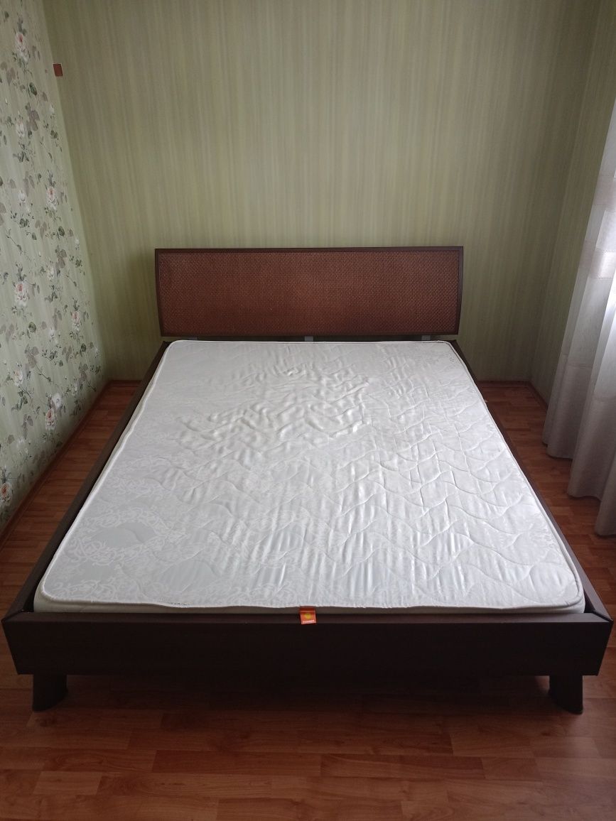 Ліжко в спальню Хмельницький