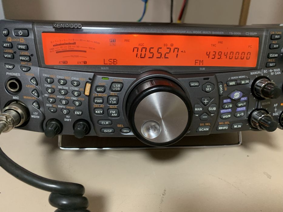 Продам трансивер TS 2000 в гарному стані.