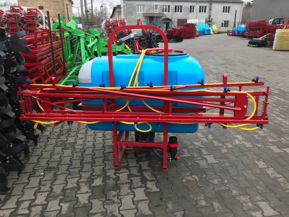 Навісний оприскувач, польський оприскувач Wirax