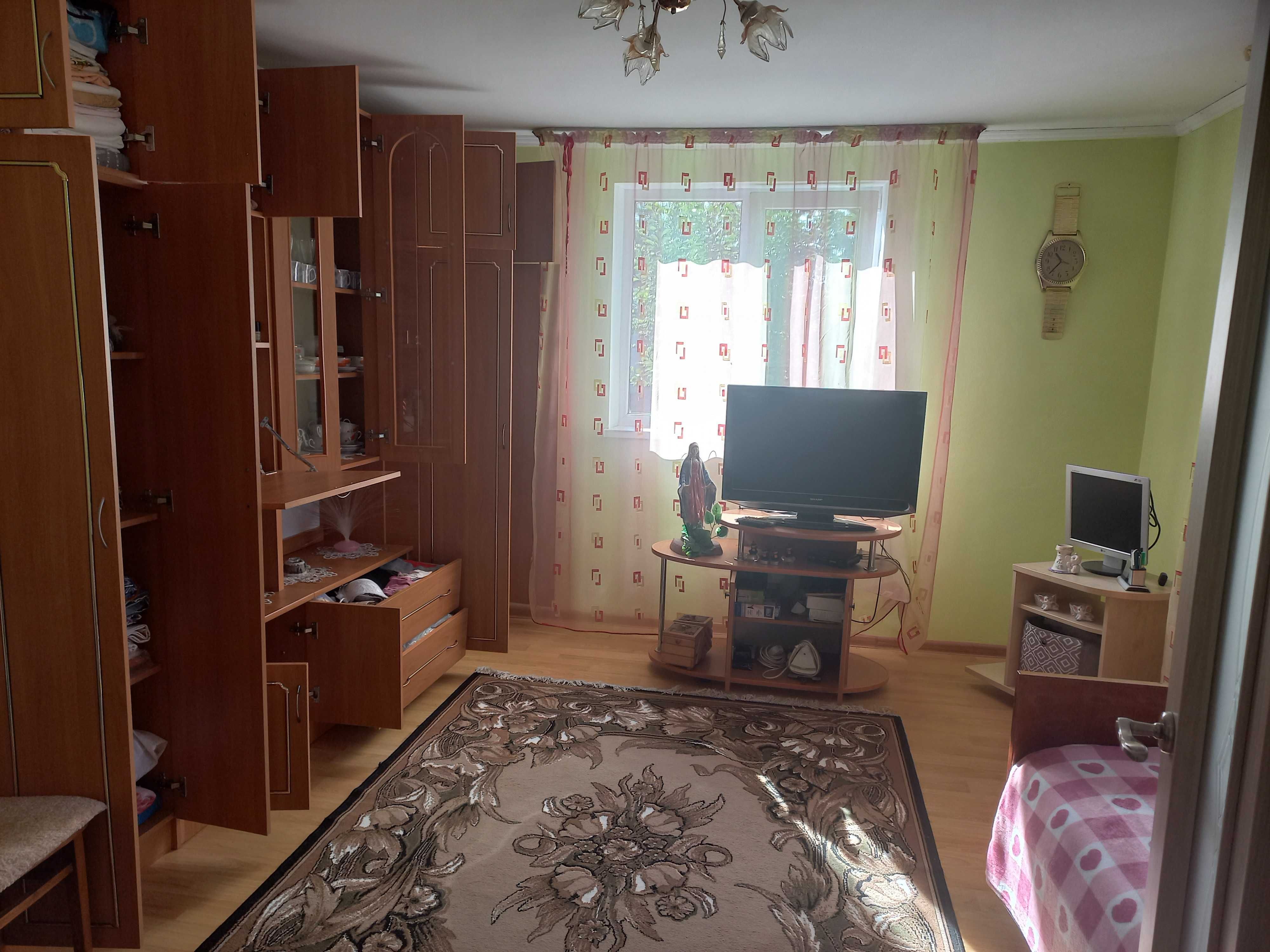 Продаж будинку з ділянкою 8 сот. Рожнятів