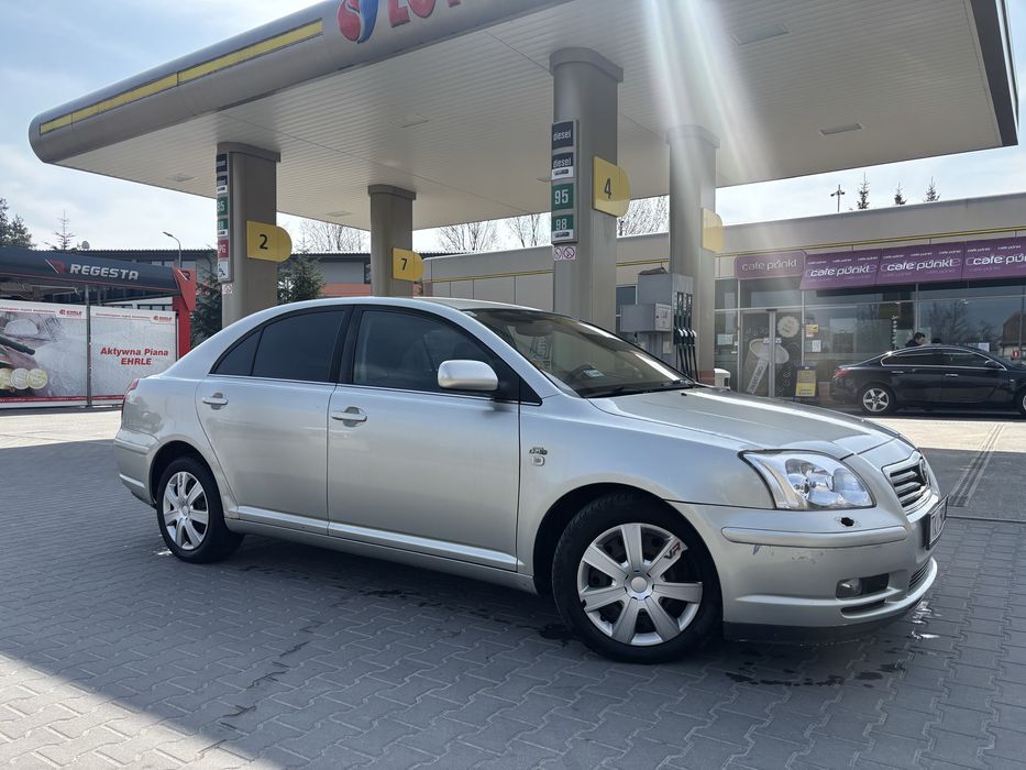 Toyota Avensis 2.0D4D 115KM HAK 2004
