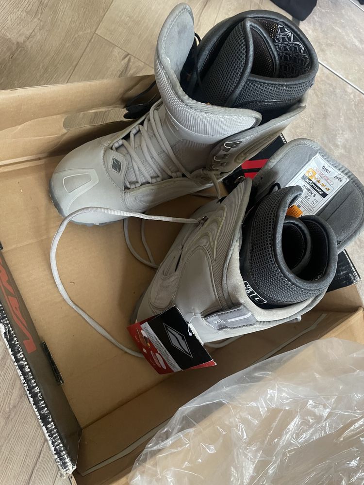 Buty snowboardowe Vans Omni rozmiar 38.5 nowe