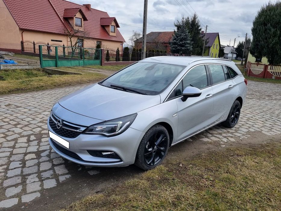 Opel Astra Opel Astra 1,6 110koni Sport