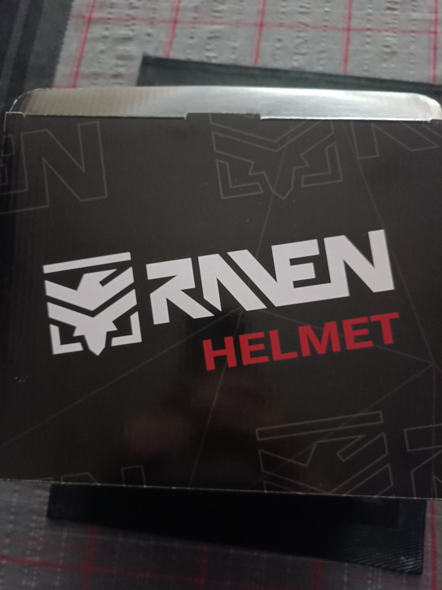 Kask ochronny Raven