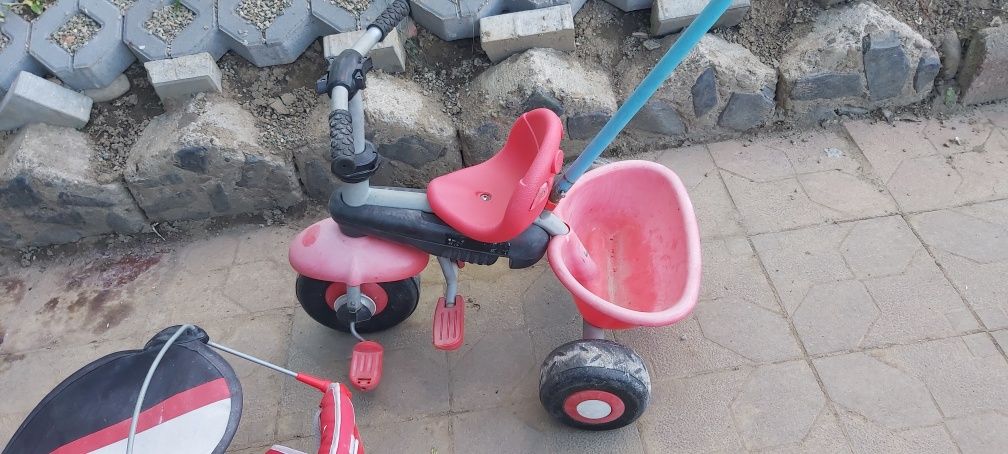 Rowerek trojkolowy czerwony dla dziecka pchacz