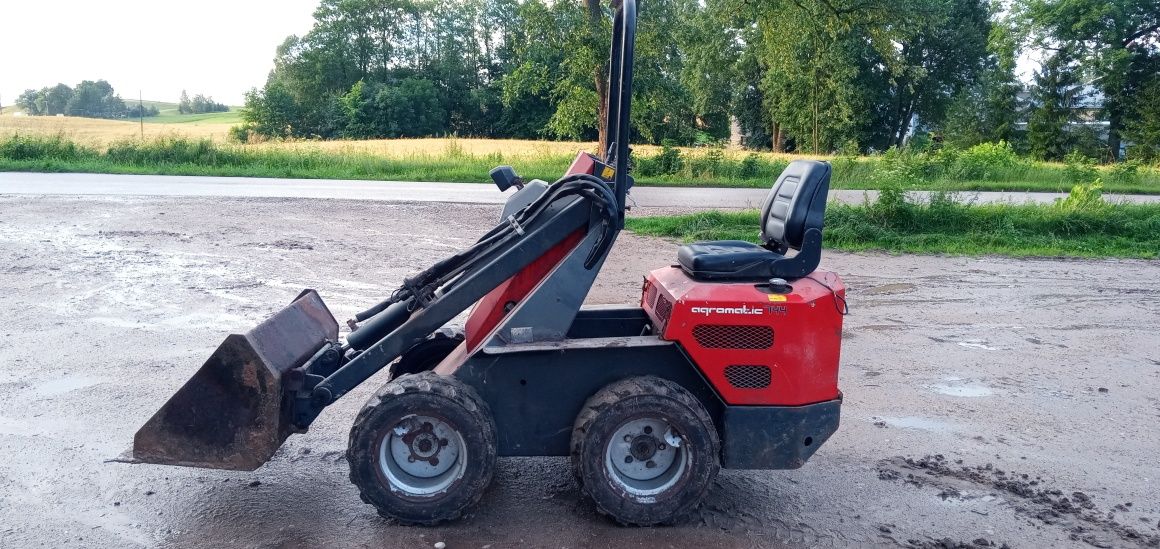 Agromatic 744 Diesel Mini Ładowarka 4x4