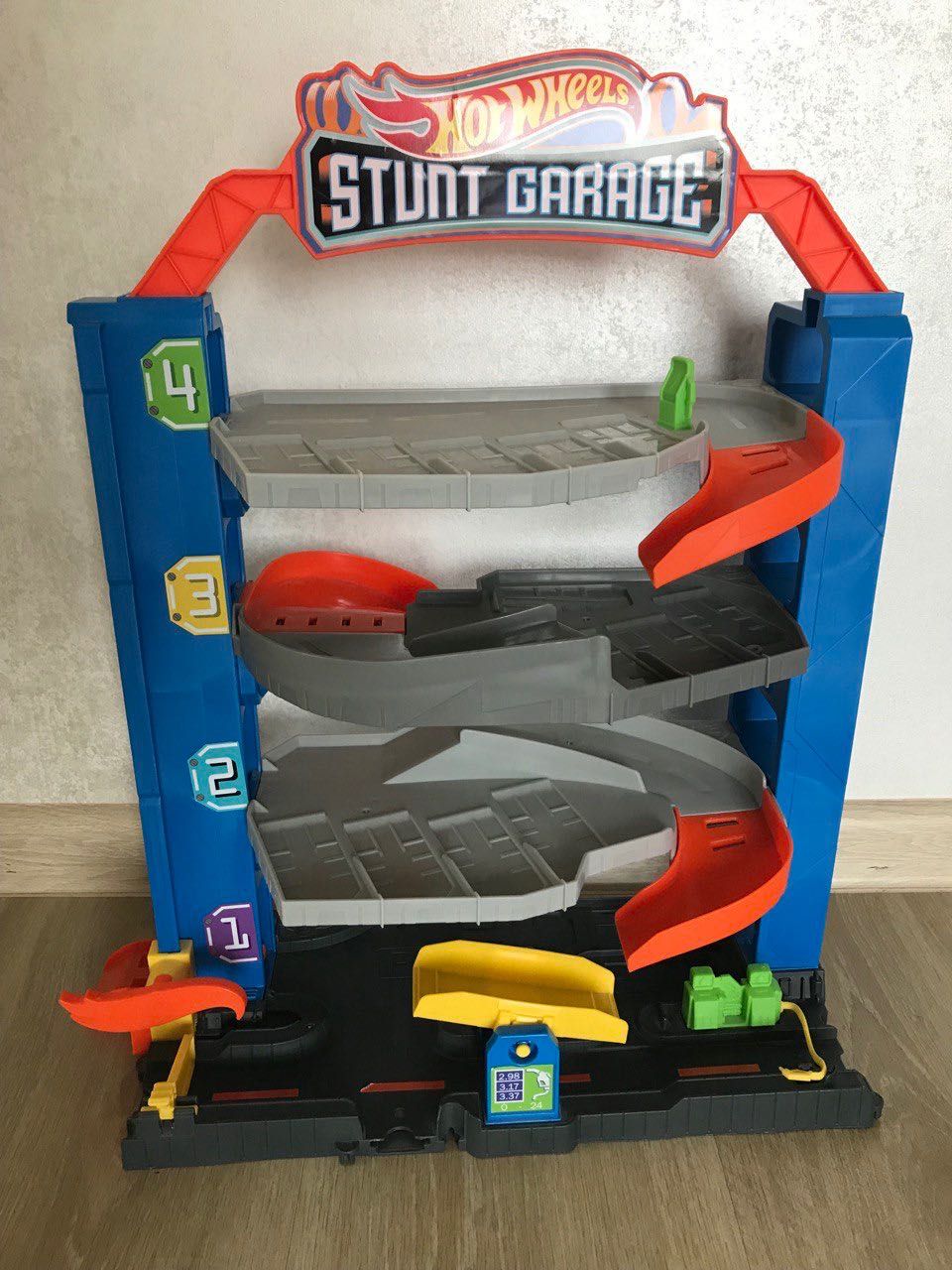 Трюковий гараж Hot Wheels Stunt Garage GNL70 (тільки Чернігів)