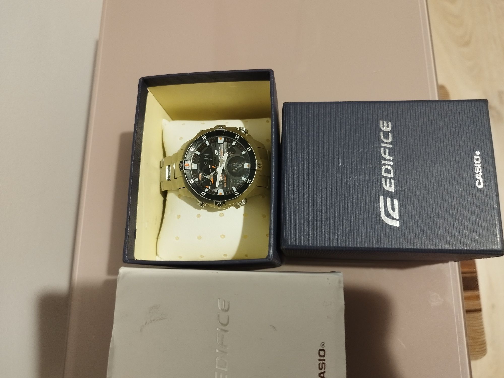 Zegarek Casio EDIFICE EMA 100D-1A1 VEF