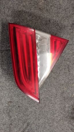 Lampa tył tylna w klapę prawa Skoda superb II lift