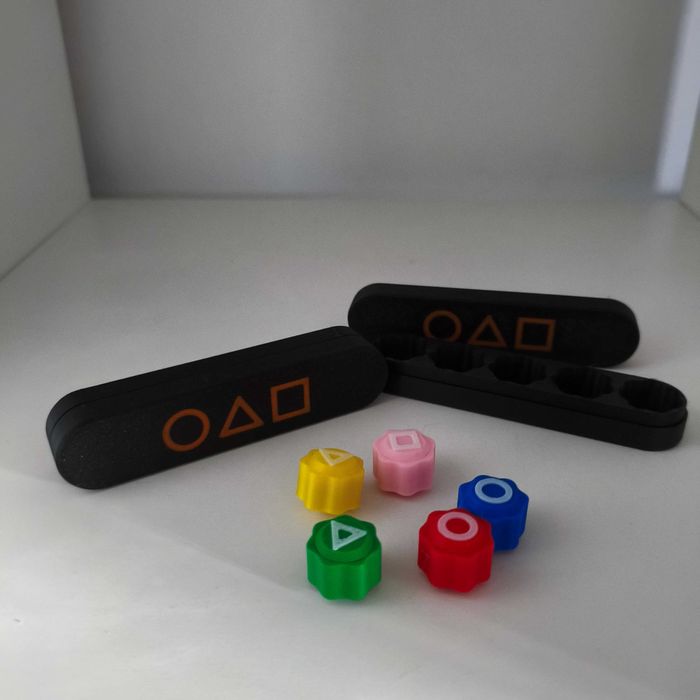 Jogo de dados Gonggi com chumbo da serie Squid Game.