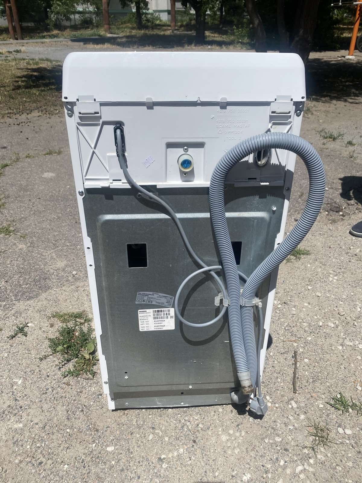 Продам стиральную машину Indesit, в робочем состоянии