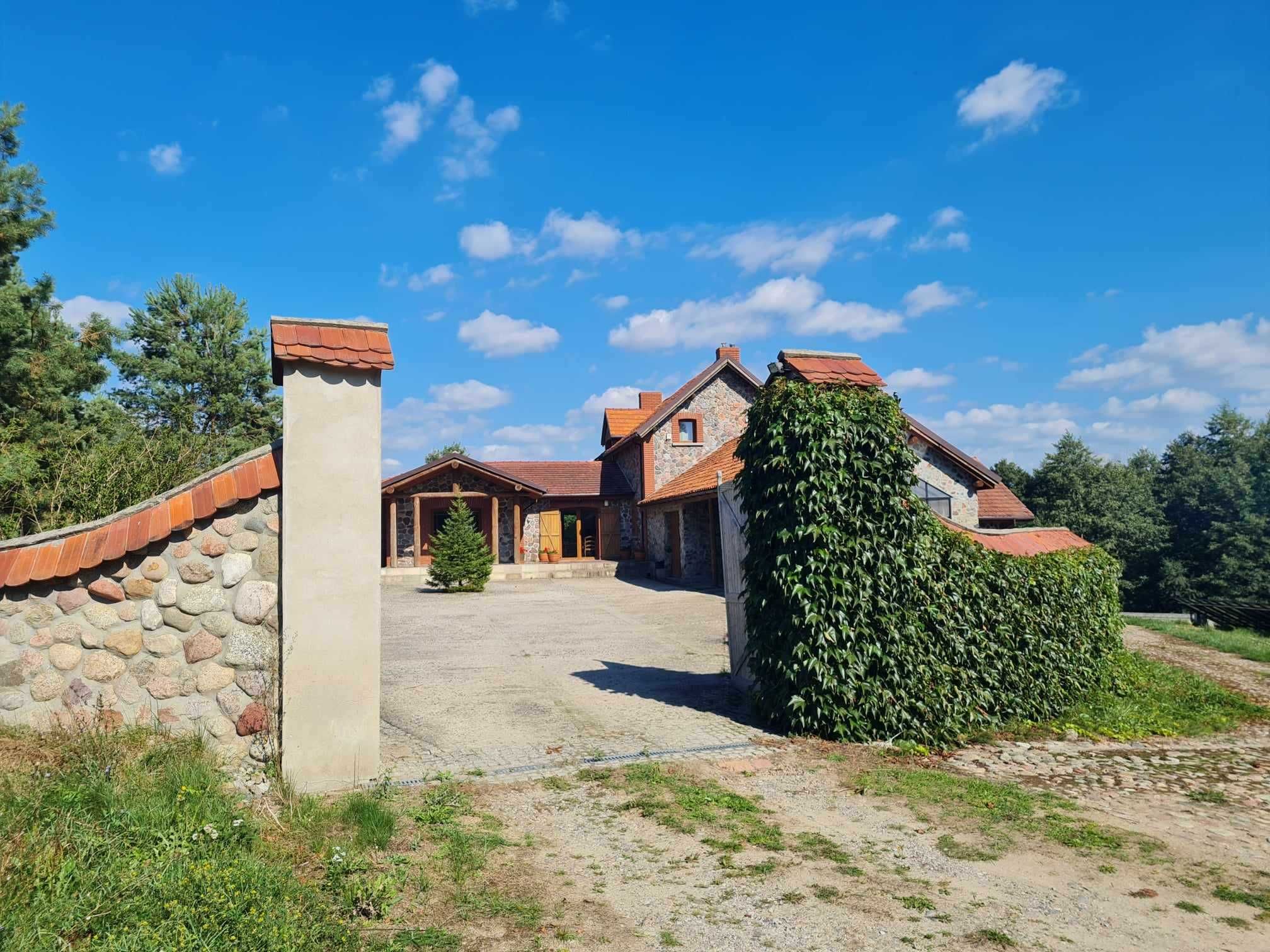 Dom nad jeziorem wynajem