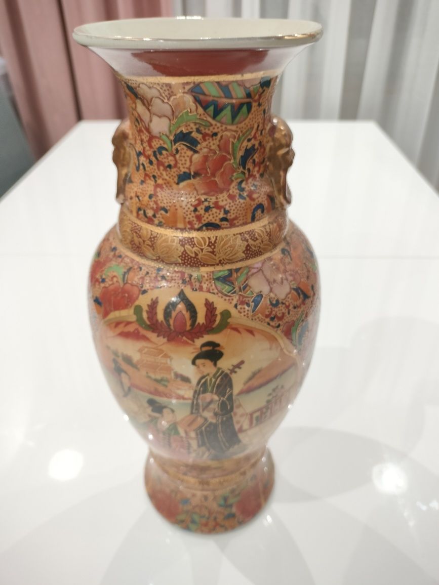 Sprzedam wazon w stylu Chińskim Wytwórnia porcelany Warszawa, PRL