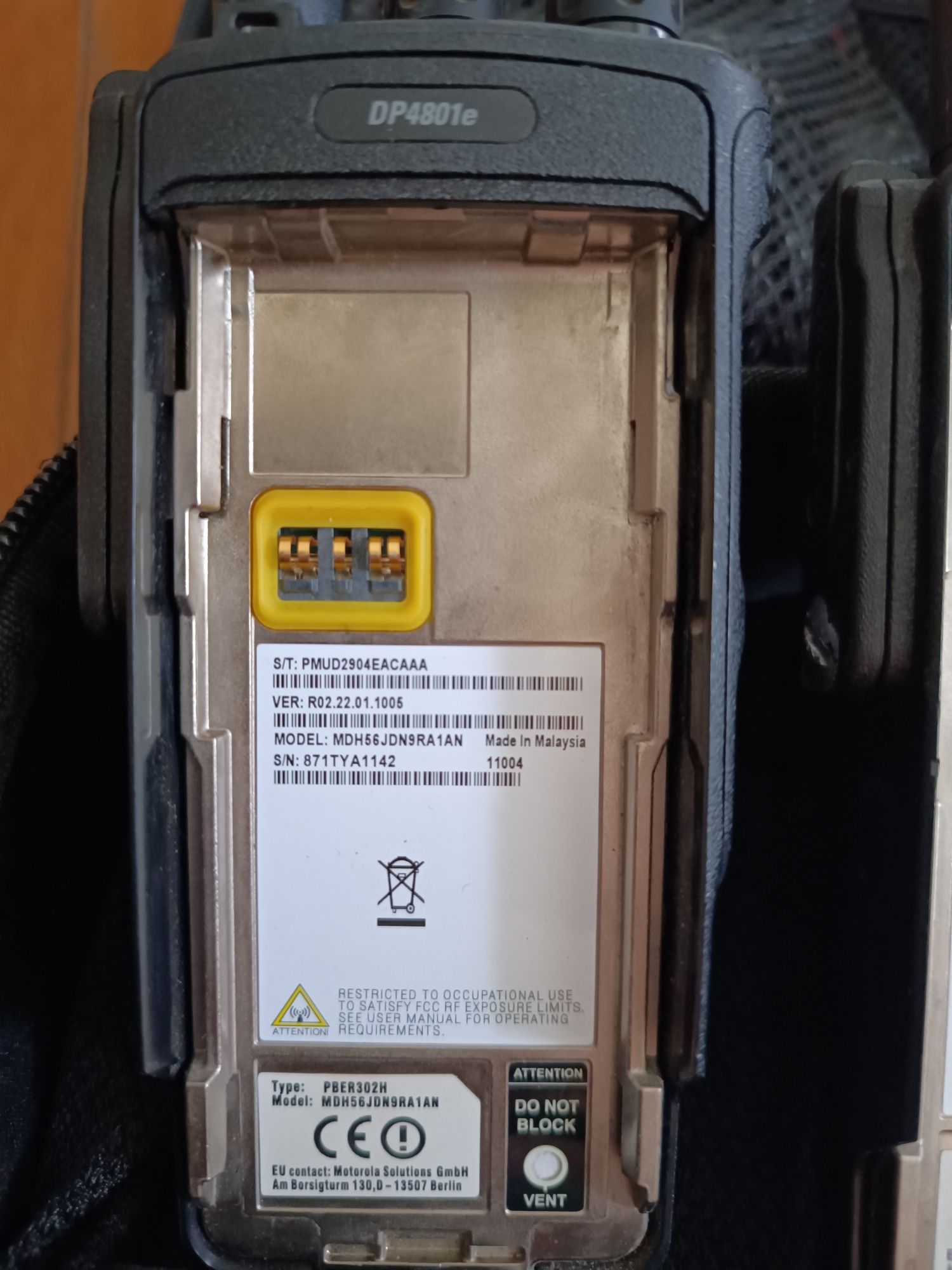 Motorolla dp 4801e VHF AES256