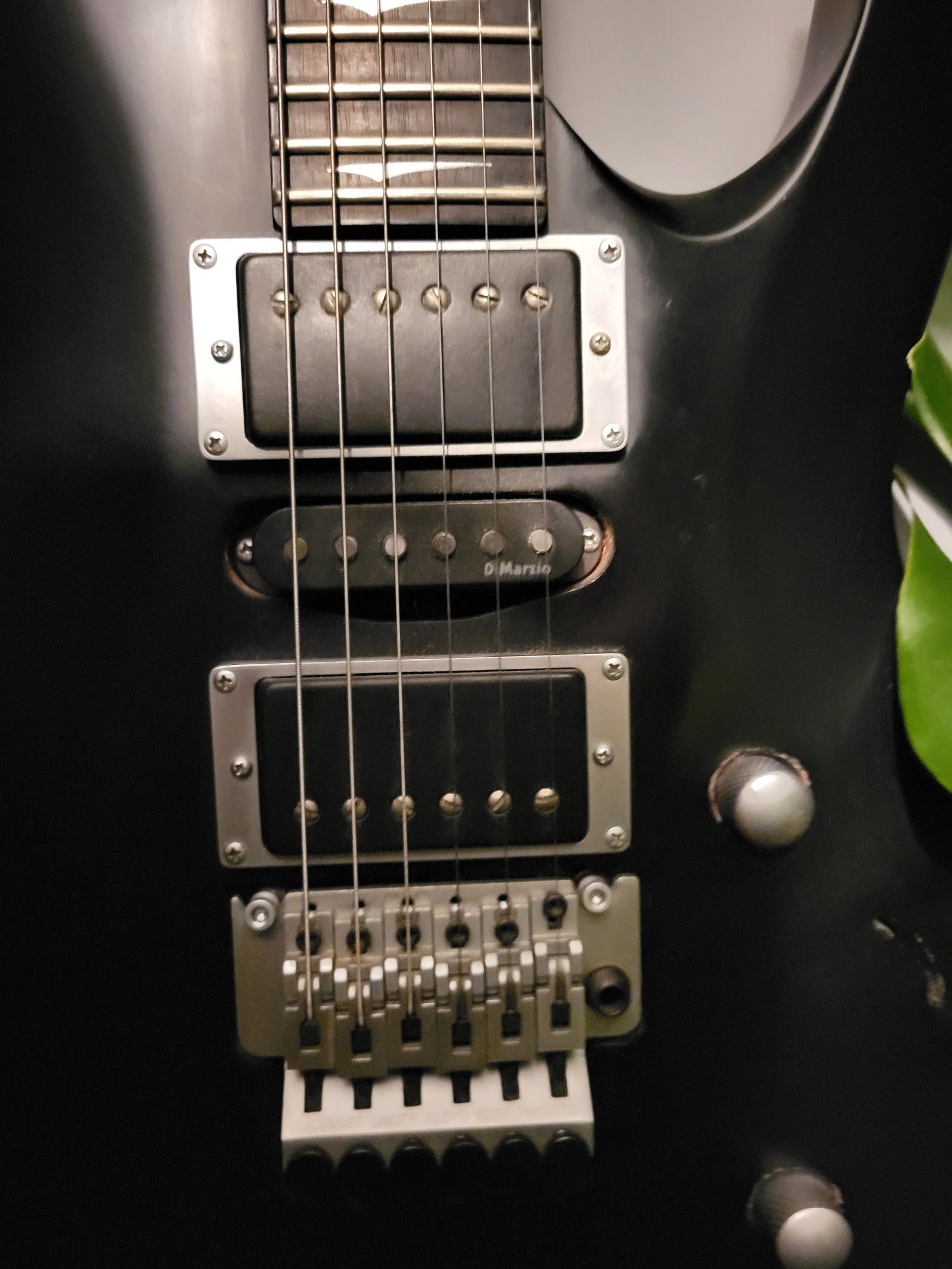 Gitara elektryczna Lag arkane 500 matt design HSH dimarzio,Floyd rose