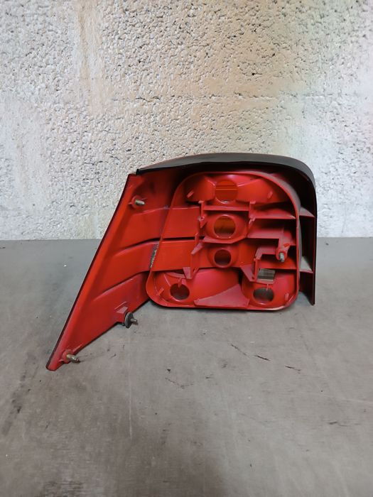 Vendo farolim direito do VW golf 4(1j1) ano 1998/2005