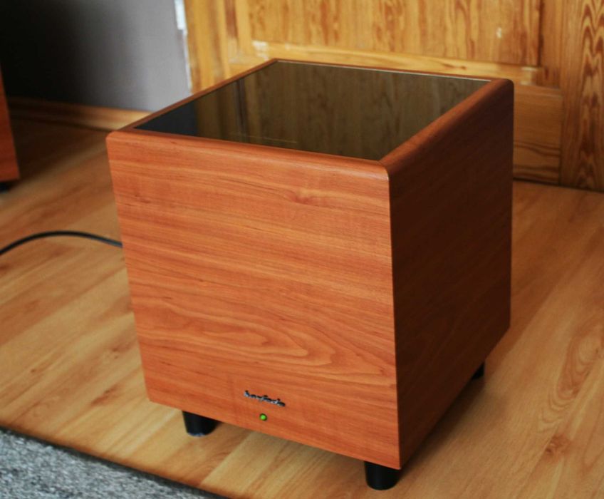 Mocny subwoofer aktywny Wharfedale PowerCube 8+