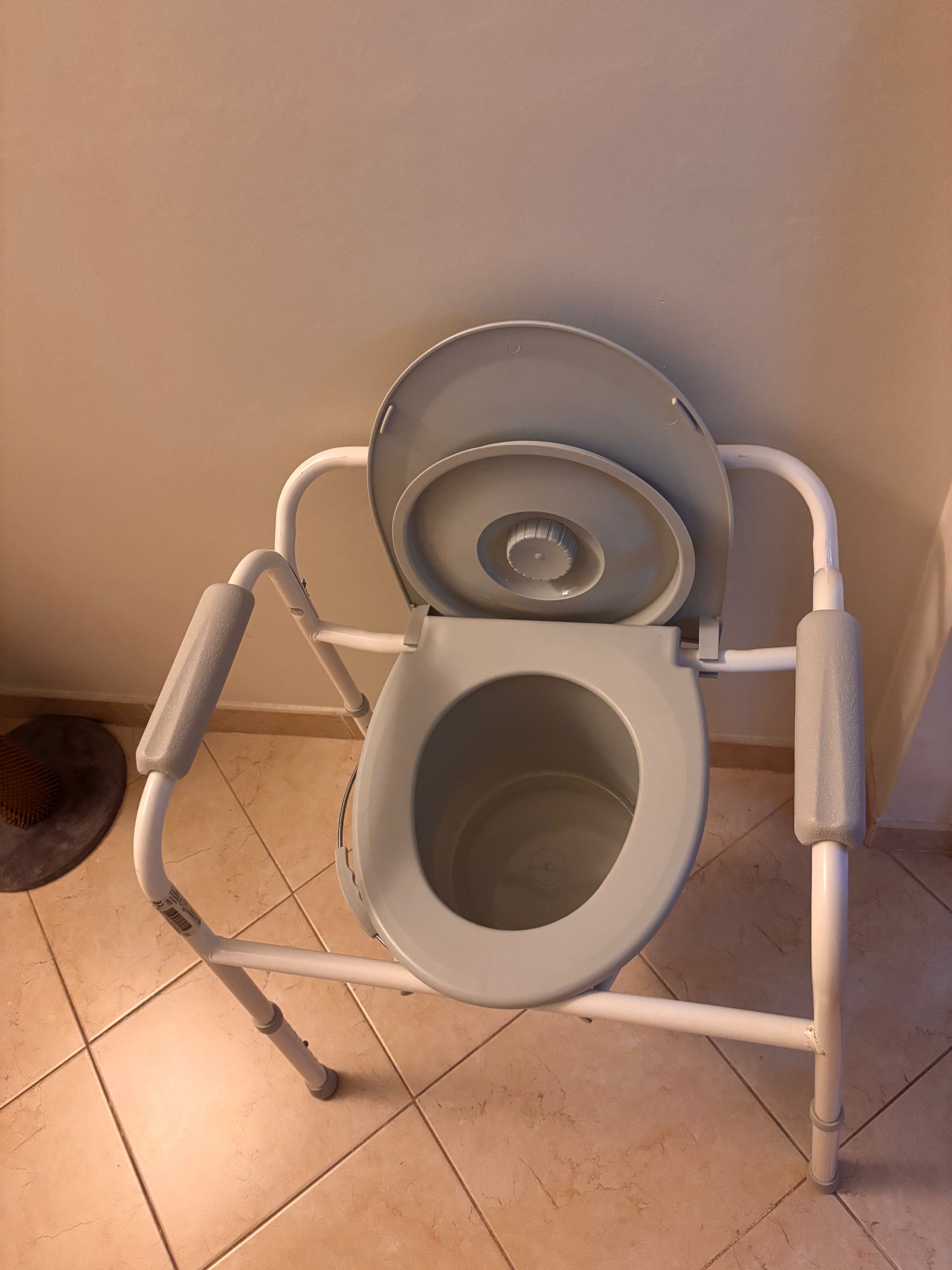 Assento sanitário geriatrico