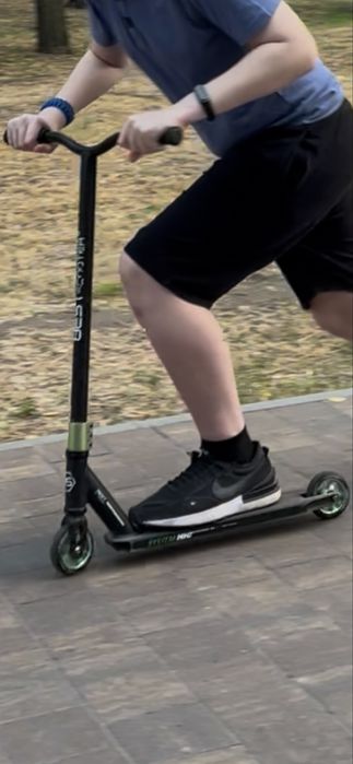 Самокат трюковой