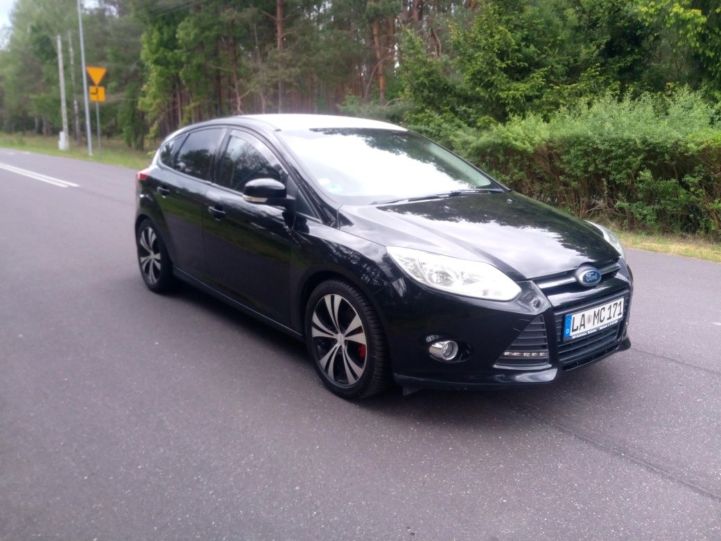 Ford Focus 2011r 1.6b 5-drzwi