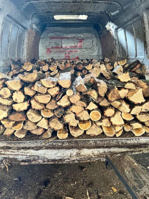 Опт и роз Дрова брикет , древестный  уголь и брикет  есть для мангала