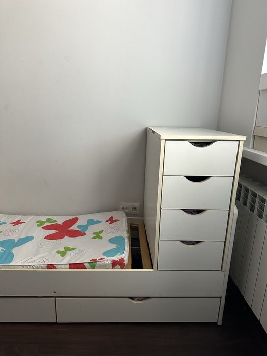 Дитяче ліжко-трансформер