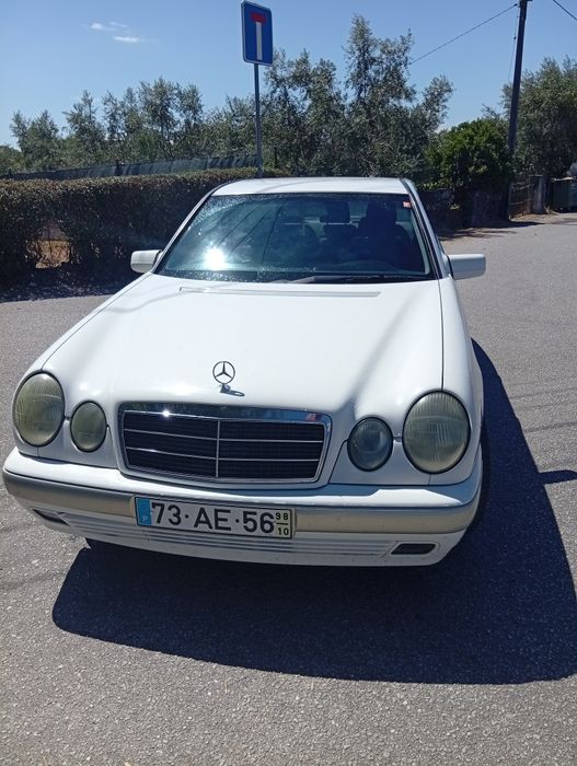 Vendo Mercedes E220