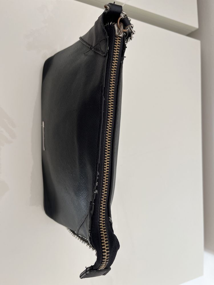 Mala bershka preta