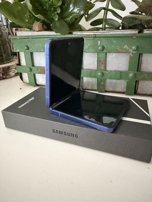 Samsung Galaxy Z Flip 7/ 512GB