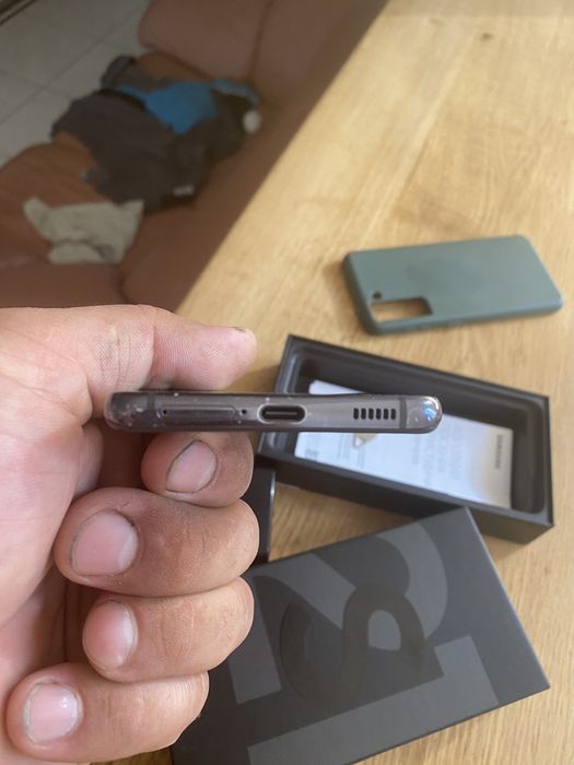 Samsung s 21 ( 8 /256)