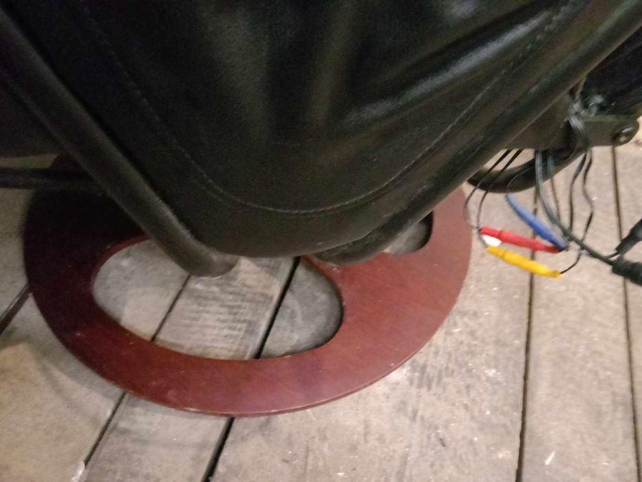 Fotel do masażu skórzany