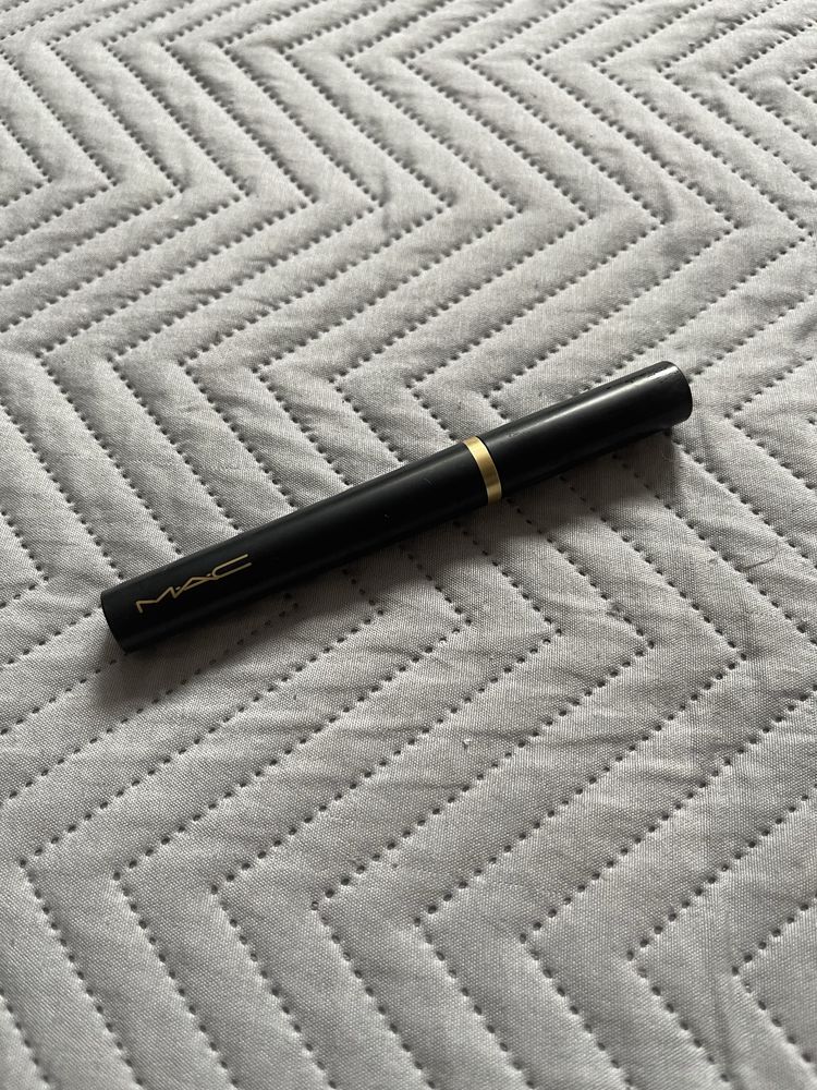 MAC matowa pomadka do ust 892 Over The Taupe Slim Stick